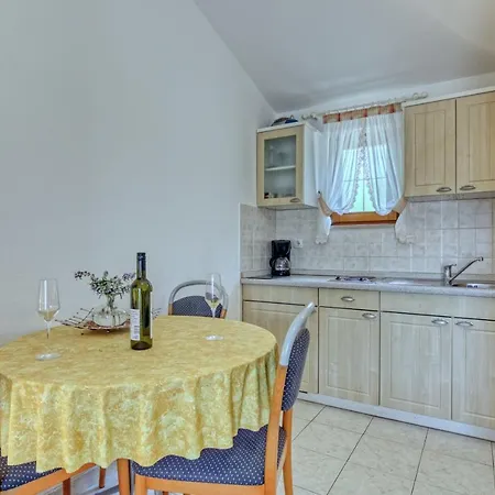 Holiday home Seaside House Banjole, Pula - 21406 Banjole