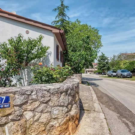 Holiday home Seaside House Banjole, Pula - 21406 Banjole
